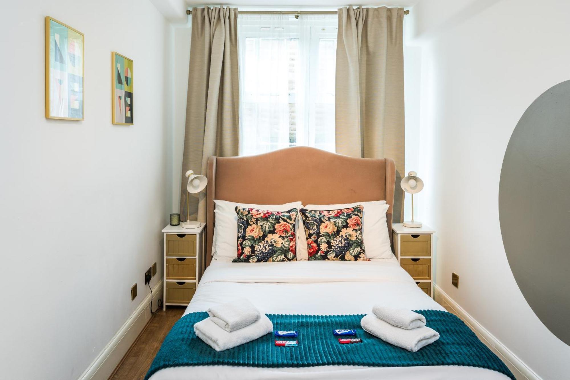 לונדון Charming Spacious 2Br Flat Near Station Plus Parking מראה חיצוני תמונה
